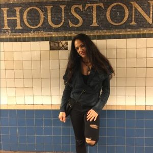 Meet your Posher, Jacqueline